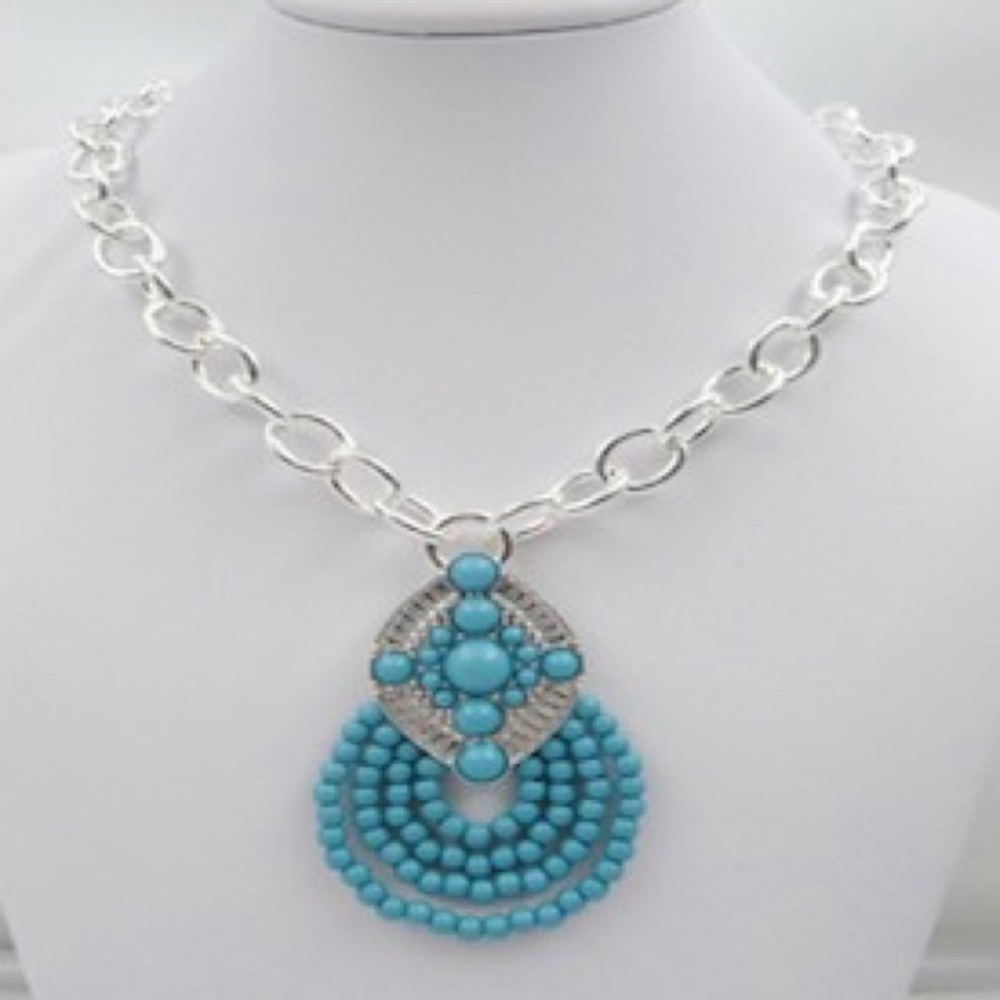 Sofia Vergara Necklace